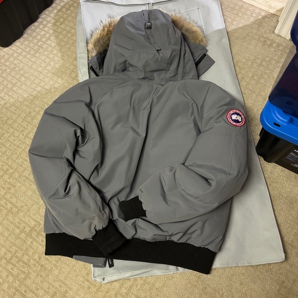 Men's Canada Goose Grey Chilliwack Bomber Jacket with Dust Bag - Size XL - Picture 5 of 6